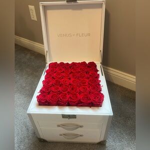 Venus et Fleur Love Locks Box